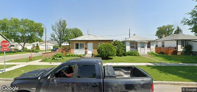 251 Templeton Avenue（加拿大曼尼托巴省温尼伯市）房屋照片