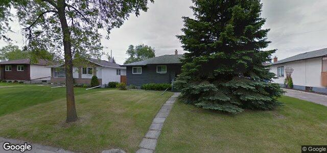 Photo of 310 Newton Avenue in Winnipeg, Manitoba