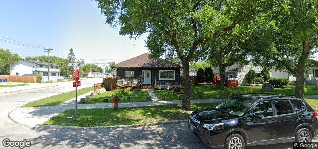 355 Templeton Avenue（加拿大曼尼托巴省温尼伯市）房屋照片