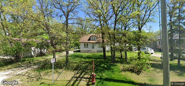 215 Oakdale Drive（加拿大曼尼托巴省温尼伯市）房屋照片