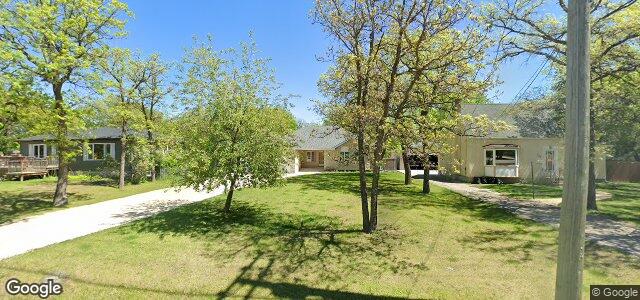 225 Oakdale Drive（加拿大曼尼托巴省温尼伯市）房屋照片