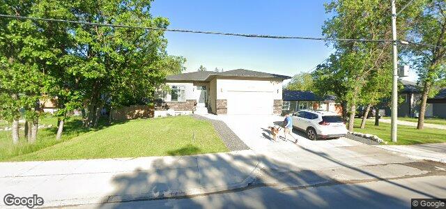 4528 Roblin Boulevard（加拿大曼尼托巴省温尼伯市）房屋照片