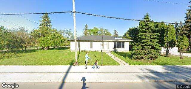 4574 Roblin Boulevard（加拿大曼尼托巴省温尼伯市）房屋照片