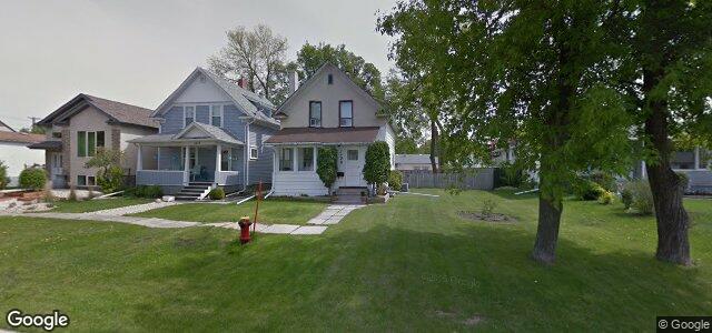 1020 Kelsey Avenue（加拿大曼尼托巴省温尼伯市）房屋照片