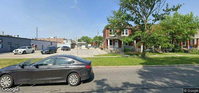 1022 Howard Avenue（加拿大曼尼托巴省温尼伯市）房屋照片