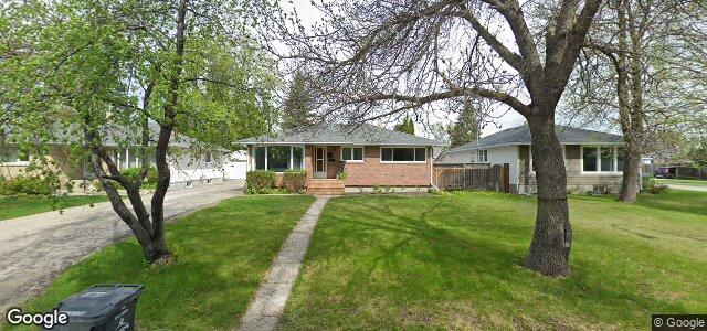 129 Marshall Crescent（加拿大曼尼托巴省温尼伯市）房屋照片