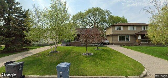 Photo of 152 Marshall Crescent in Winnipeg, Manitoba