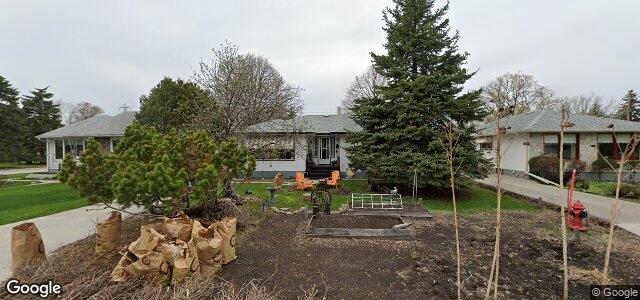 Photo of 74 Farwell Bay in Winnipeg, Manitoba