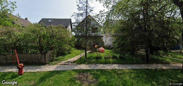 702 Mcmillan Avenue（加拿大曼尼托巴省温尼伯市）房屋照片