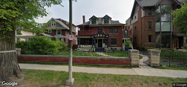 Photo of 808 Grosvenor Avenue in Winnipeg, Manitoba