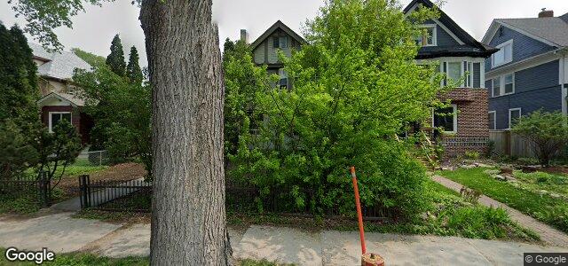 860 Grosvenor Avenue（加拿大曼尼托巴省温尼伯市）房屋照片