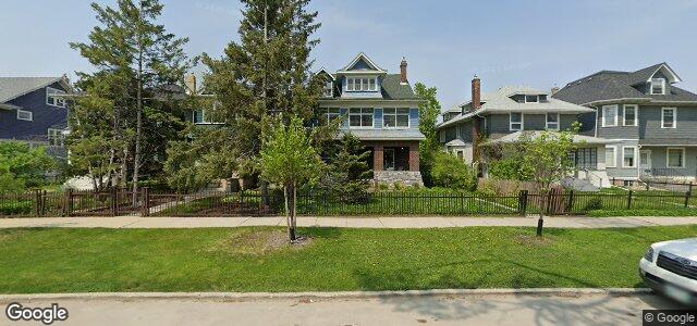 895 Mcmillan Avenue（加拿大曼尼托巴省温尼伯市）房屋照片