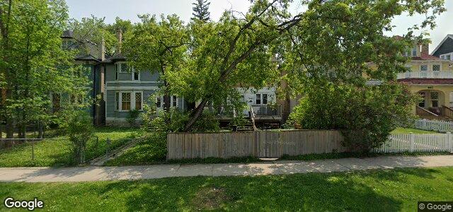 898 Mcmillan Avenue（加拿大曼尼托巴省温尼伯市）房屋照片