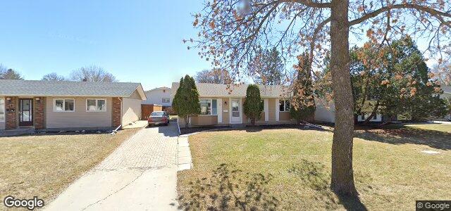 Larawan ng 10 Brixford Crescent sa Winnipeg, Manitoba
