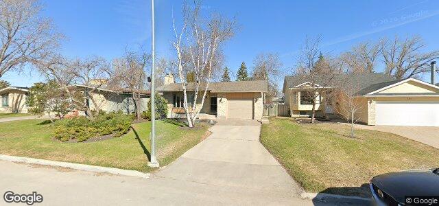 135 Knightsbridge Drive（加拿大曼尼托巴省温尼伯市）房屋照片