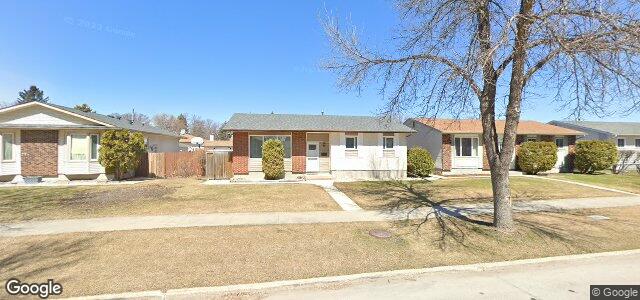 31 Hawkins Crescent（加拿大曼尼托巴省温尼伯市）房屋照片