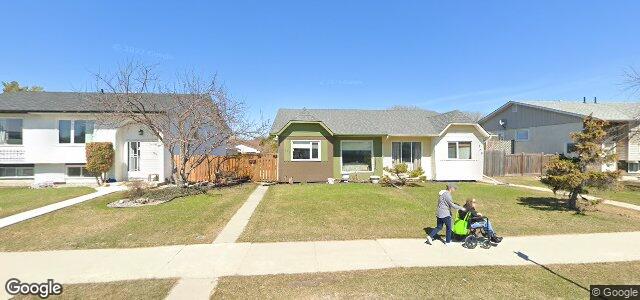 377 Meadowood Drive（加拿大曼尼托巴省温尼伯市）房屋照片