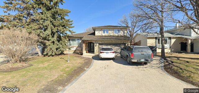 Photo of 38 Wakopa Place in Winnipeg, Manitoba