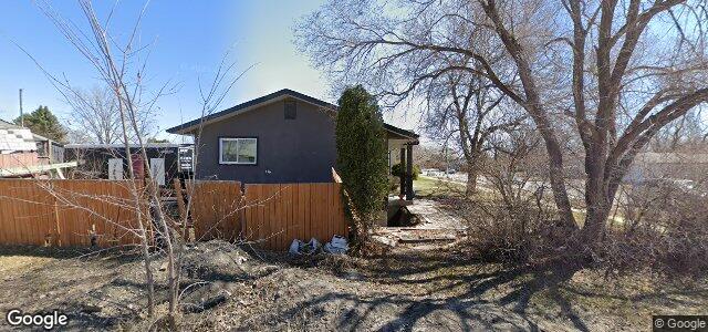 401 Meadowood Drive（加拿大曼尼托巴省温尼伯市）房屋照片