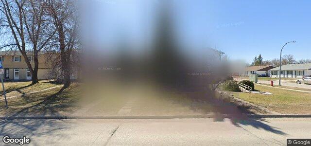 Photo of 444 Meadowood Drive in Winnipeg, Manitoba