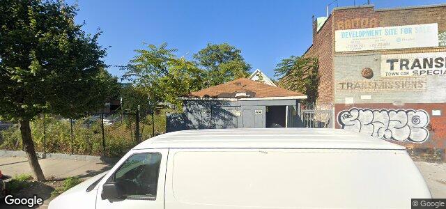 Larawan ng 445 Wales Avenue sa Winnipeg, Manitoba