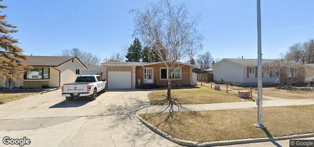 446 Woodydell Avenue（加拿大曼尼托巴省温尼伯市）房屋照片