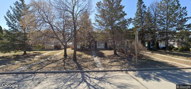 Photo of 472 Meadowood Drive in Winnipeg, Manitoba