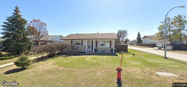 66 Willowmeade Crescent（加拿大曼尼托巴省温尼伯市）房屋照片