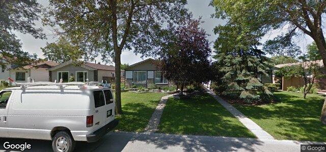 Larawan ng 10 Kinsley Crescent sa Winnipeg, Manitoba
