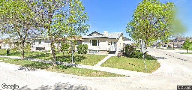 1071 Devonshire Drive W（加拿大曼尼托巴省温尼伯市）房屋照片