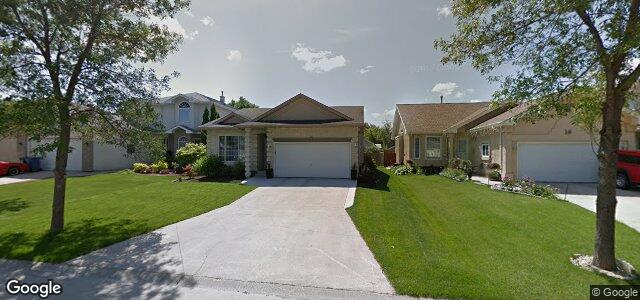 Larawan ng 12 Beachside Bay sa Winnipeg, Manitoba