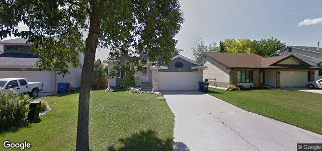 121 Stoney Lake Bay（加拿大曼尼托巴省温尼伯市）房屋照片