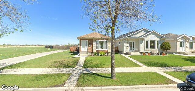 1235 Devonshire Drive W（加拿大曼尼托巴省温尼伯市）房屋照片