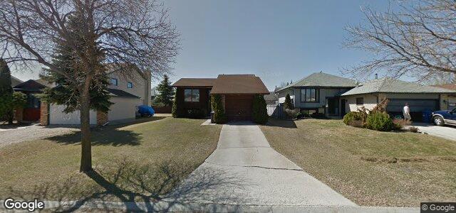 Photo of 14 Sunglow Road in Winnipeg, Manitoba