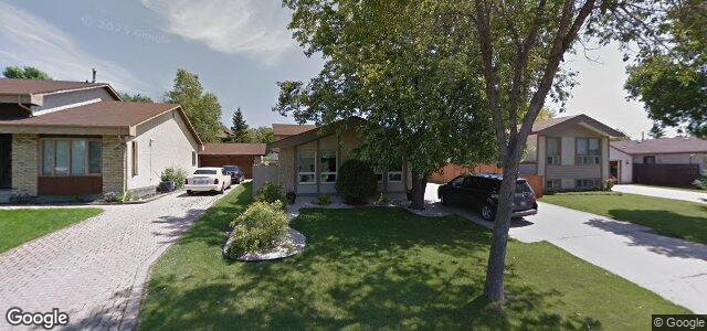 19 Kinsley Crescent（加拿大曼尼托巴省温尼伯市）房屋照片