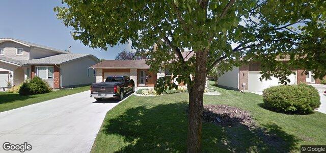 26 Spring Meadow Crescent（加拿大曼尼托巴省温尼伯市）房屋照片