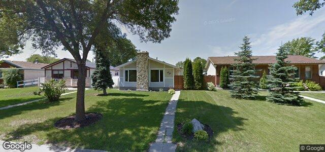 Photo of 48 Kinsley Crescent in Winnipeg, Manitoba