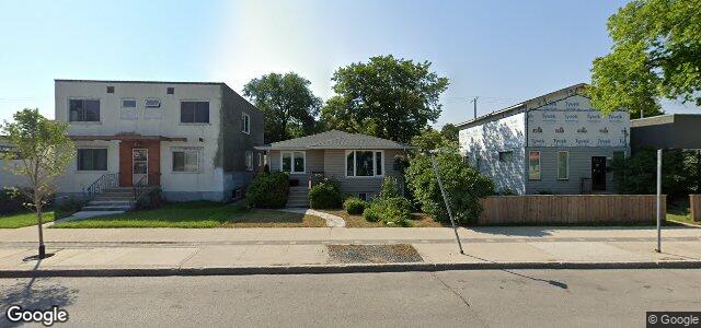 Photo of 224 Regent Avenue W in Winnipeg, Manitoba