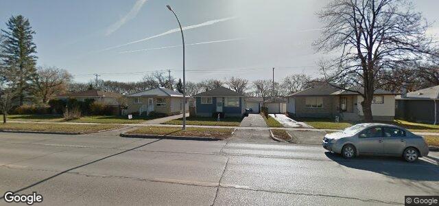 Photo of 628 Regent Avenue W in Winnipeg, Manitoba