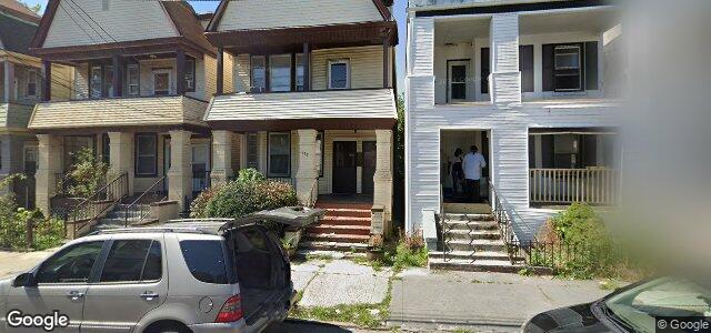 Larawan ng 147 Woodlawn Avenue sa Winnipeg, Manitoba