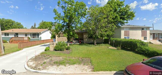 15 Greendell Avenue（加拿大曼尼托巴省温尼伯市）房屋照片