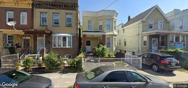 Photo of 164 Woodlawn Avenue in Winnipeg, Manitoba