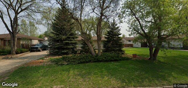 Photo of 178 Riel Avenue in Winnipeg, Manitoba