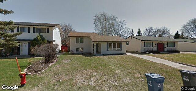 18 Harry Collins Avenue（加拿大曼尼托巴省温尼伯市）房屋照片