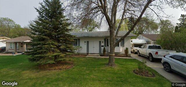 22 Bright Oaks Bay（加拿大曼尼托巴省温尼伯市）房屋照片