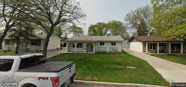 23 Oakridge Bay（加拿大曼尼托巴省温尼伯市）房屋照片