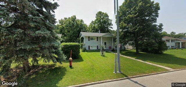 296 Riel Avenue（加拿大曼尼托巴省温尼伯市）房屋照片