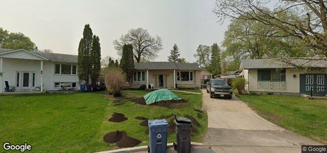 31 Oakridge Bay（加拿大曼尼托巴省温尼伯市）房屋照片