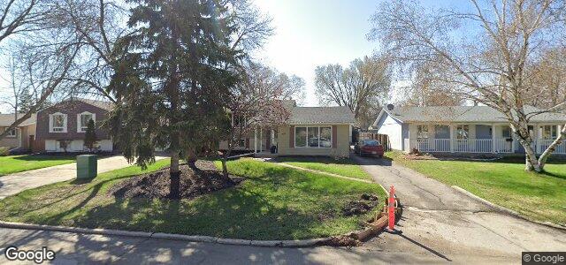 Photo of 370 Riel Avenue in Winnipeg, Manitoba