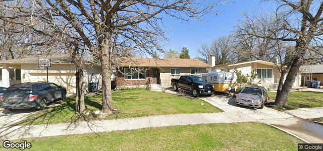 379 Riel Avenue（加拿大曼尼托巴省温尼伯市）房屋照片